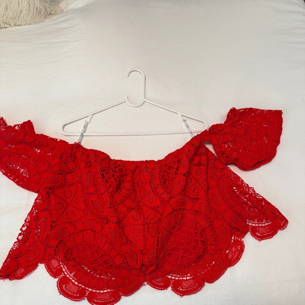 Va Va red lace crop top